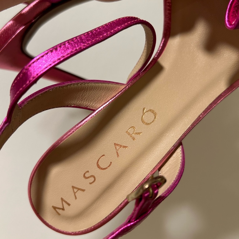 Adorable Mascaro heels metallic 7 1/2 - Picture 8 of 13